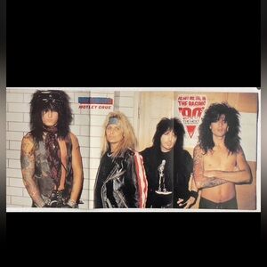 Mötley Crüe Band Pinup